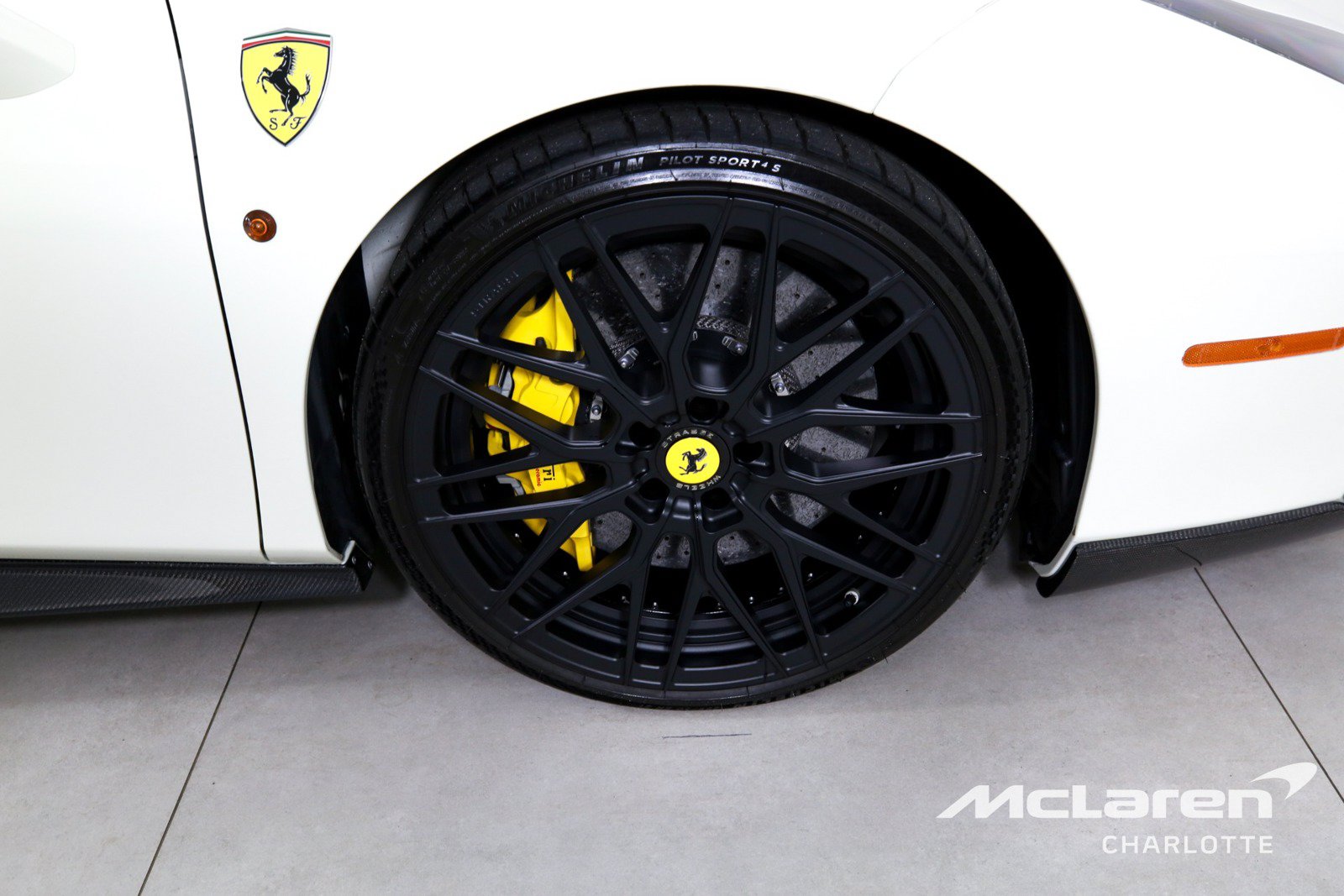 Used 2018 Ferrari 488 Spider RWD image 31