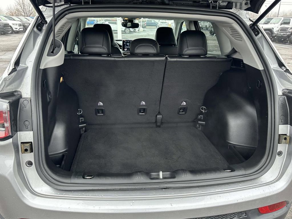 Used 2022 Jeep Compass Latitude w/ Convenience Group image 11