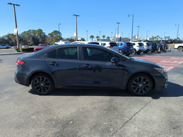 Used 2023 Toyota Corolla SE image 3