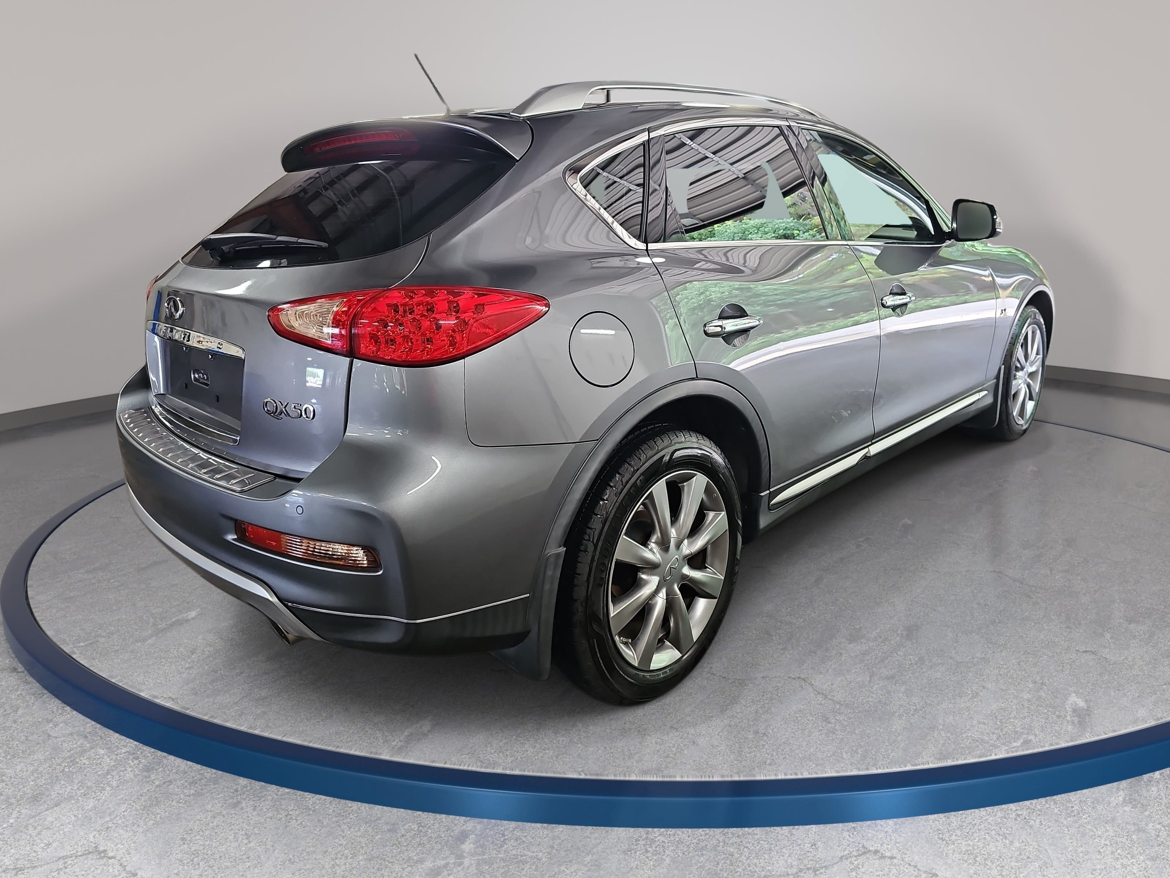 Used 2016 INFINITI QX50 2WD w/ Premium Plus Package image 5
