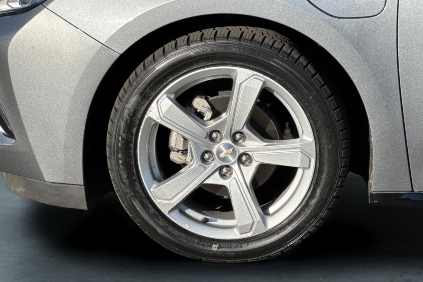 Used 2019 Chevrolet Volt LT w/ Comfort Package image 29
