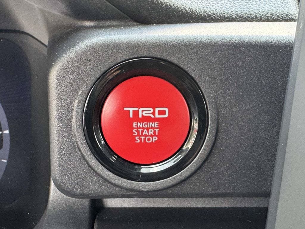 Used 2025 Toyota 4Runner TRD Sport AWD/4WD image 9