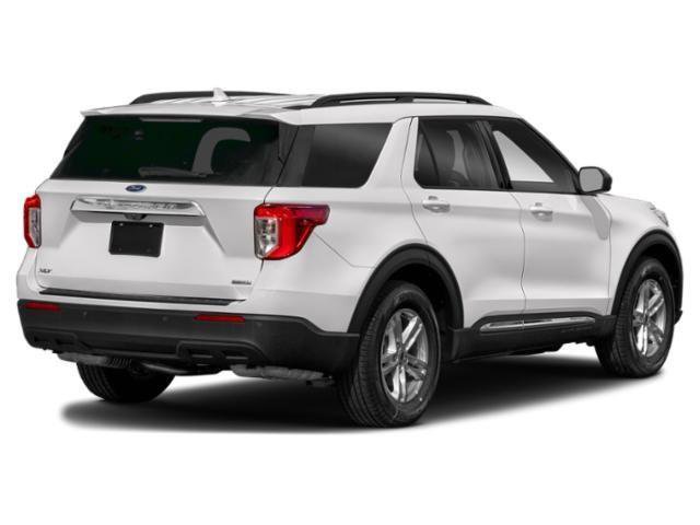 Used 2022 Ford Explorer XLT w/ Equipment Group 202A image 2