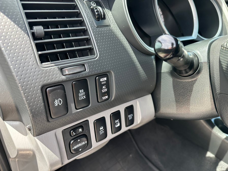 Used 2013 Toyota Tacoma 4x4 Double Cab w/ TRD Off-Road Pkg image 22