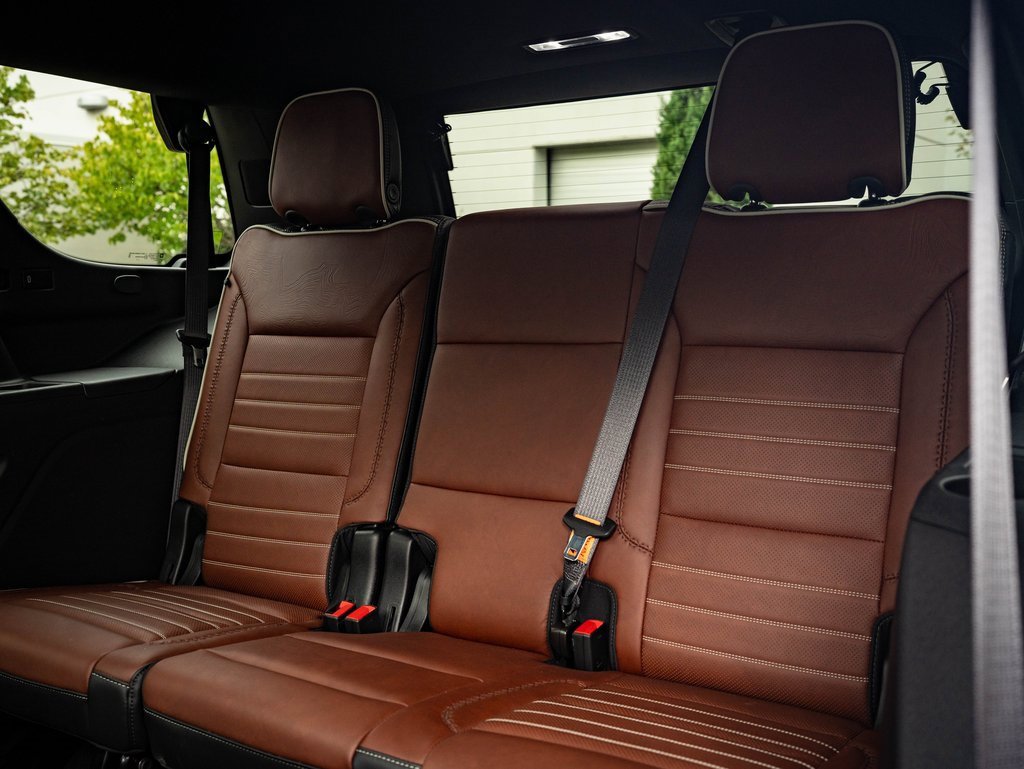 Used 2024 GMC Yukon Denali Ultimate image 38
