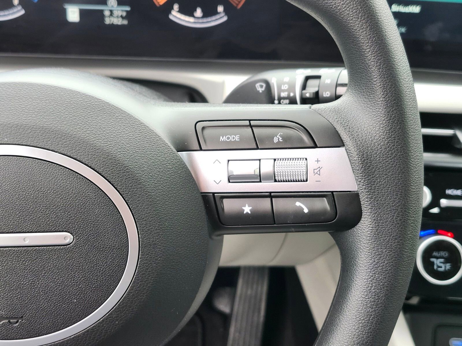 Certified 2026 Hyundai Tucson SEL image 28