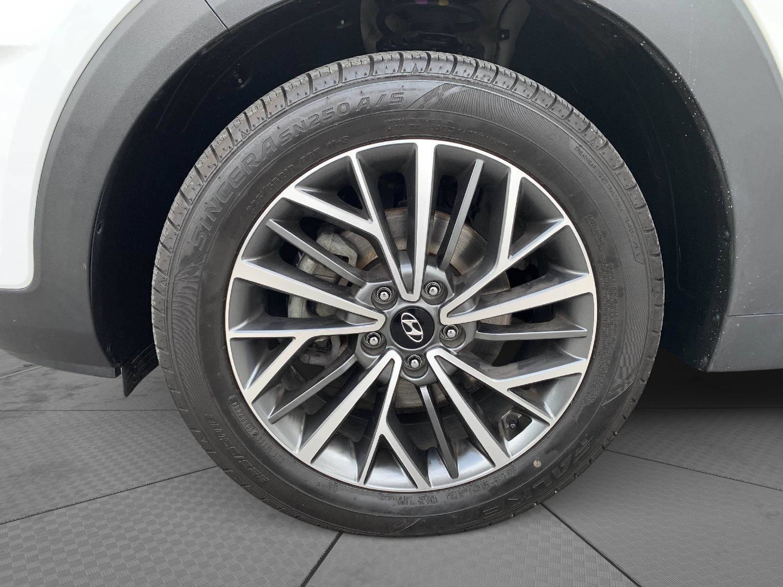 Used 2019 Hyundai Tucson Ultimate w/ Cargo Package AWD/4WD image 9