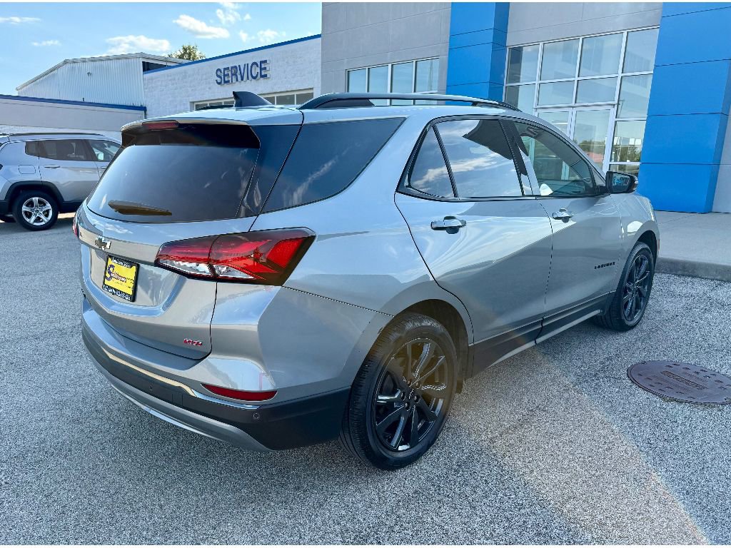 Used 2023 Chevrolet Equinox RS image 4