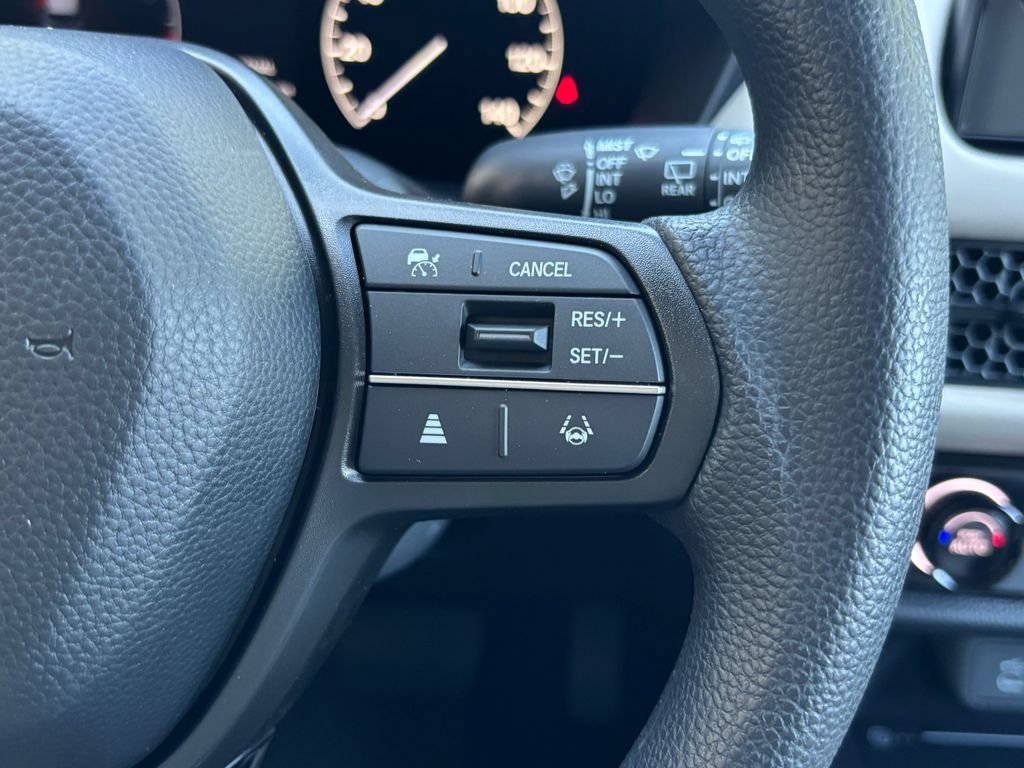 New 2027 Honda HR-V LX image 13