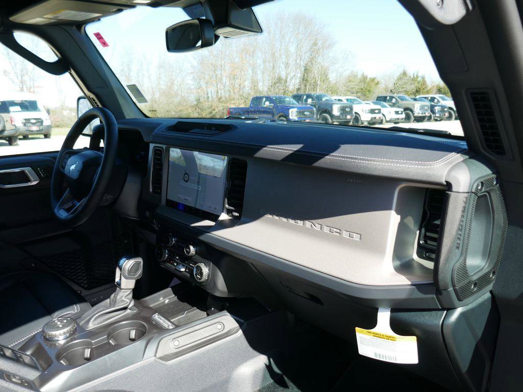 New 2026 Ford Bronco Outer Banks image 11