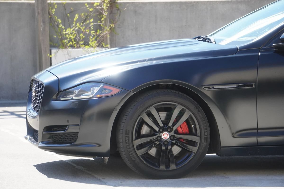 Used 2016 Jaguar XJ L Portfolio AWD/4WD image 23