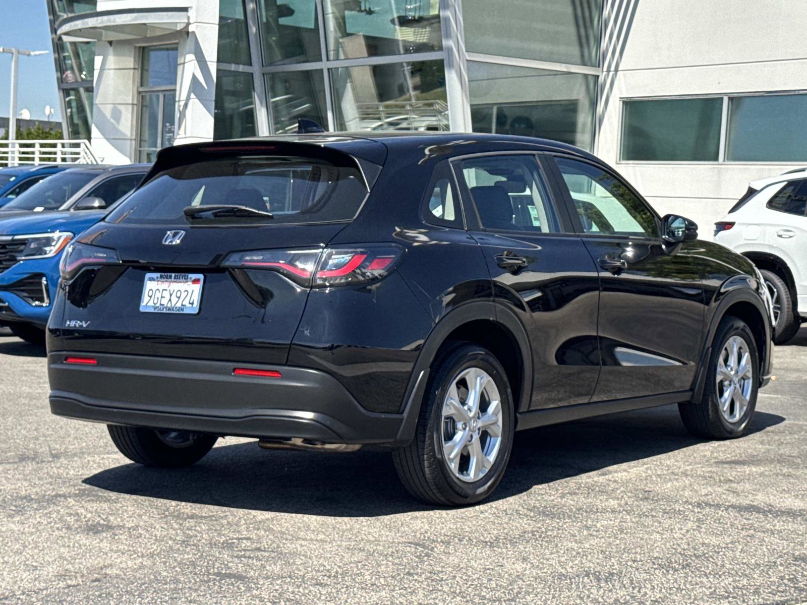 Used 2023 Honda HR-V LX image 5