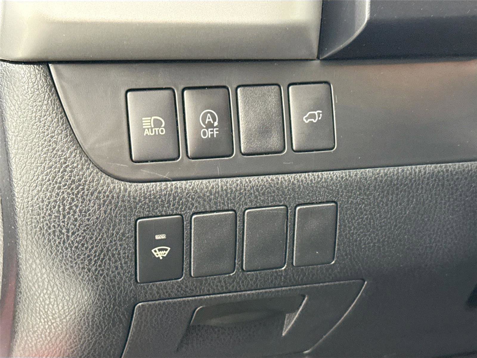 Used 2019 Toyota Highlander SE AWD/4WD image 15