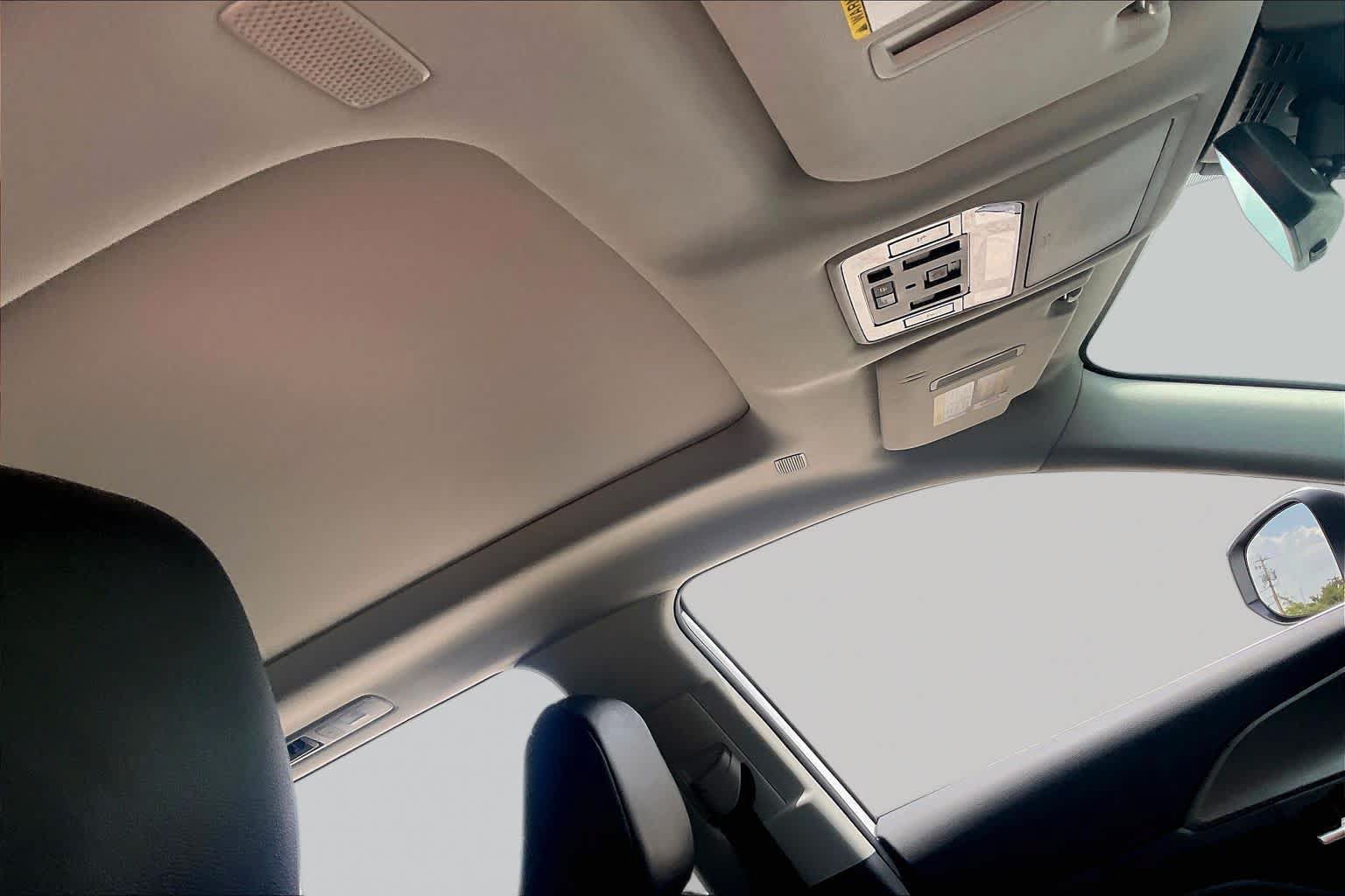 Used 2025 Toyota Grand Highlander AWD Hybrid image 14