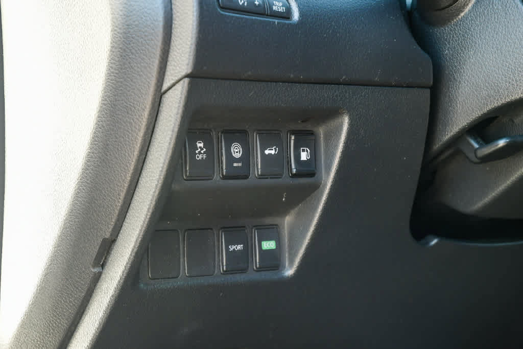 Used 2020 Nissan Rogue SV FWD image 56