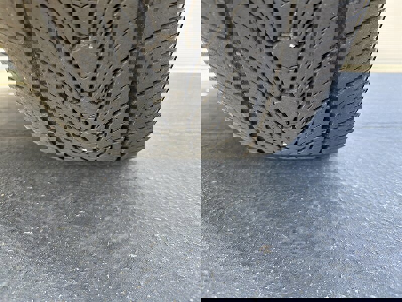 Used 2011 Chevrolet Avalanche LTZ image 21