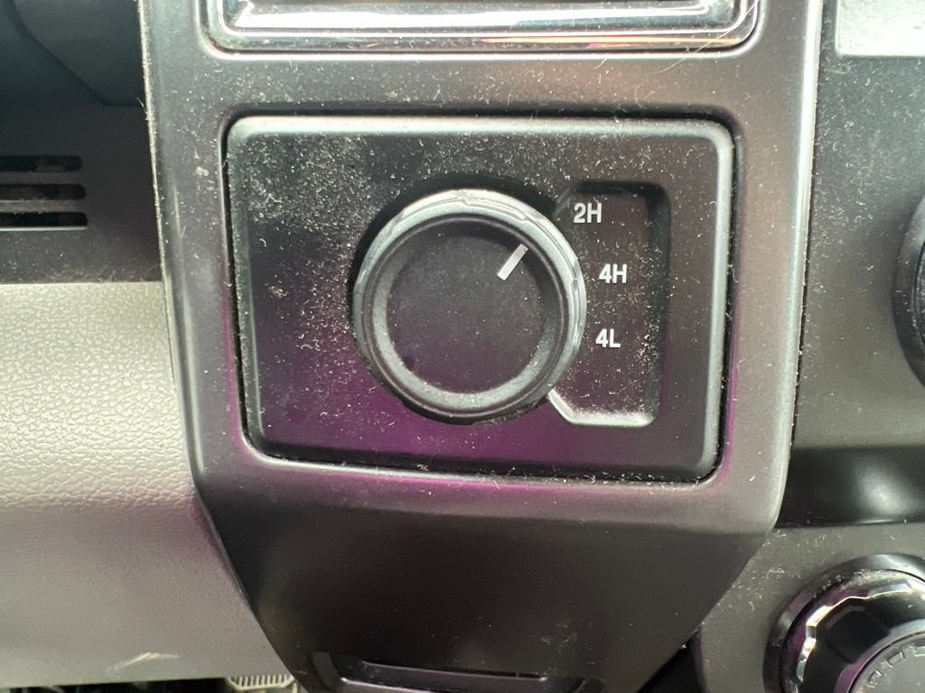 Used 2019 Ford F150 XLT w/ Equipment Group 302A Luxury AWD/4WD image 15