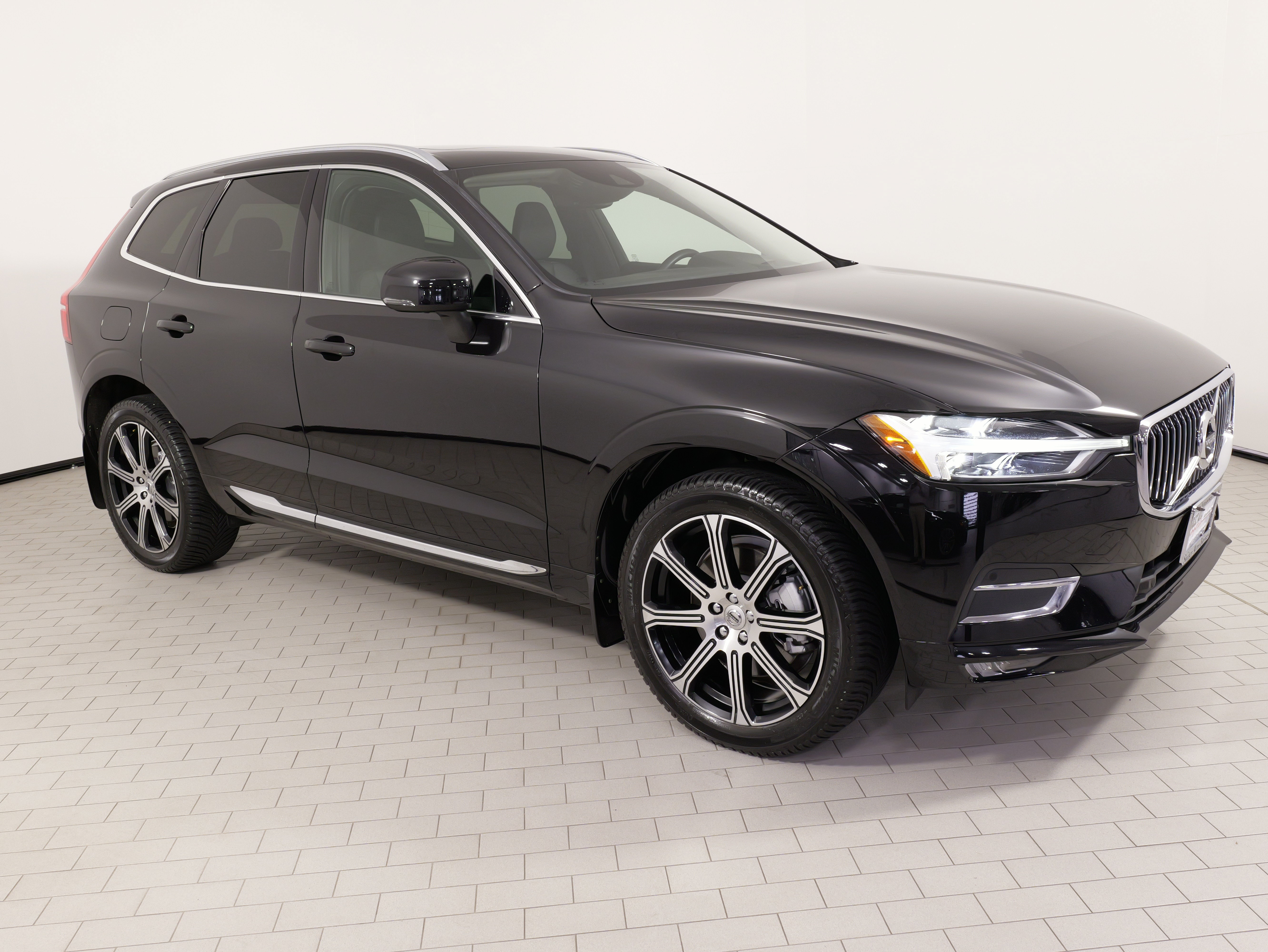 Used 2021 Volvo XC60 T6 Inscription w/ Advanced Package AWD/4WD image 7
