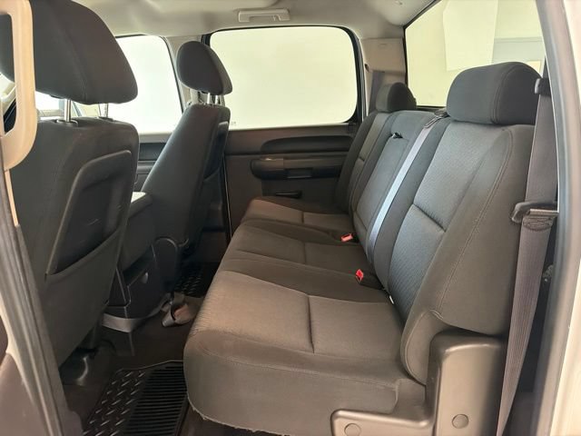 Used 2011 GMC Sierra 3500 SLE w/ SLE Preferred Package AWD/4WD image 13
