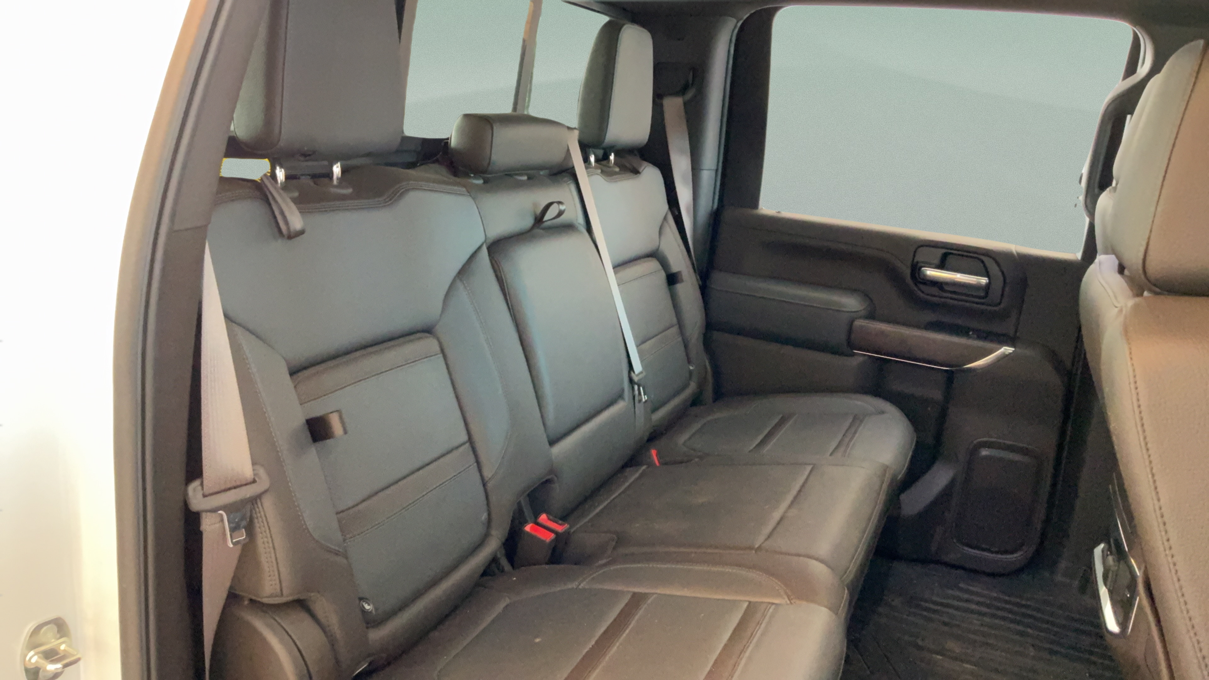 Used 2022 GMC Sierra 3500 Denali w/ Denali Ultimate Package AWD/4WD image 37