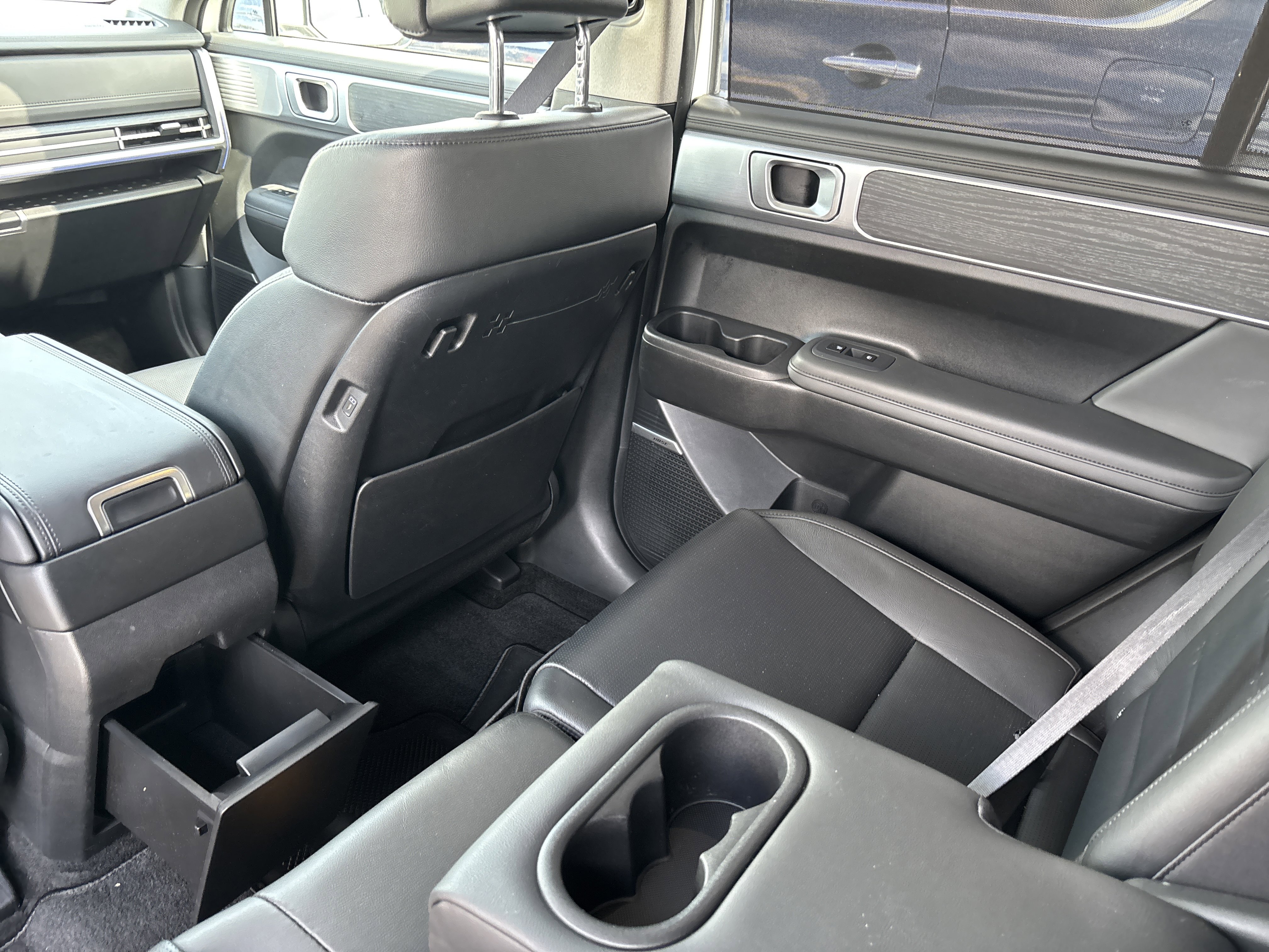 Used 2024 Hyundai Santa Fe Limited image 25