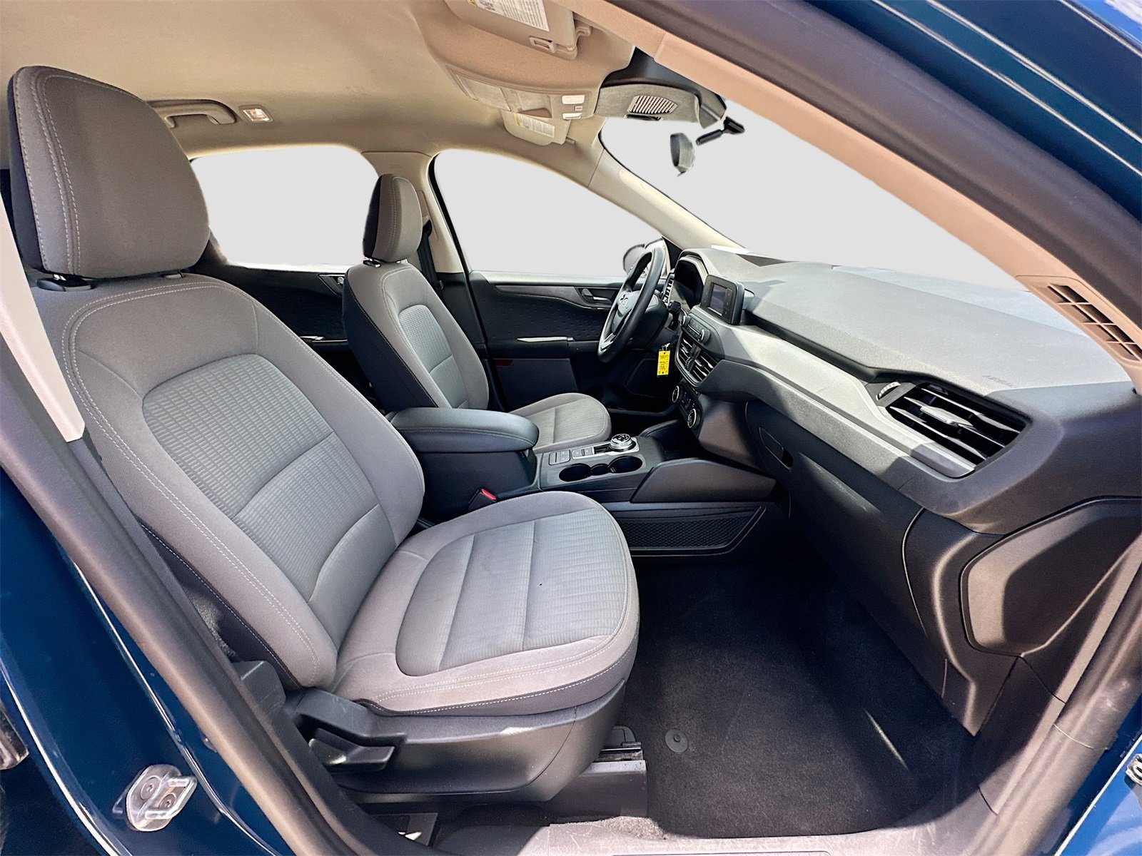 Used 2020 Ford Escape S image 25