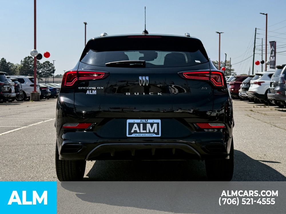 Used 2024 Buick Encore GX Sport Touring image 5
