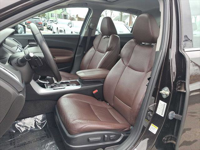 Used 2017 Acura TLX w/ Technology Package FWD image 11