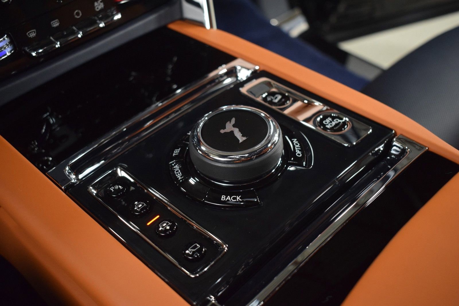 New 2026 Rolls-Royce Cullinan image 34