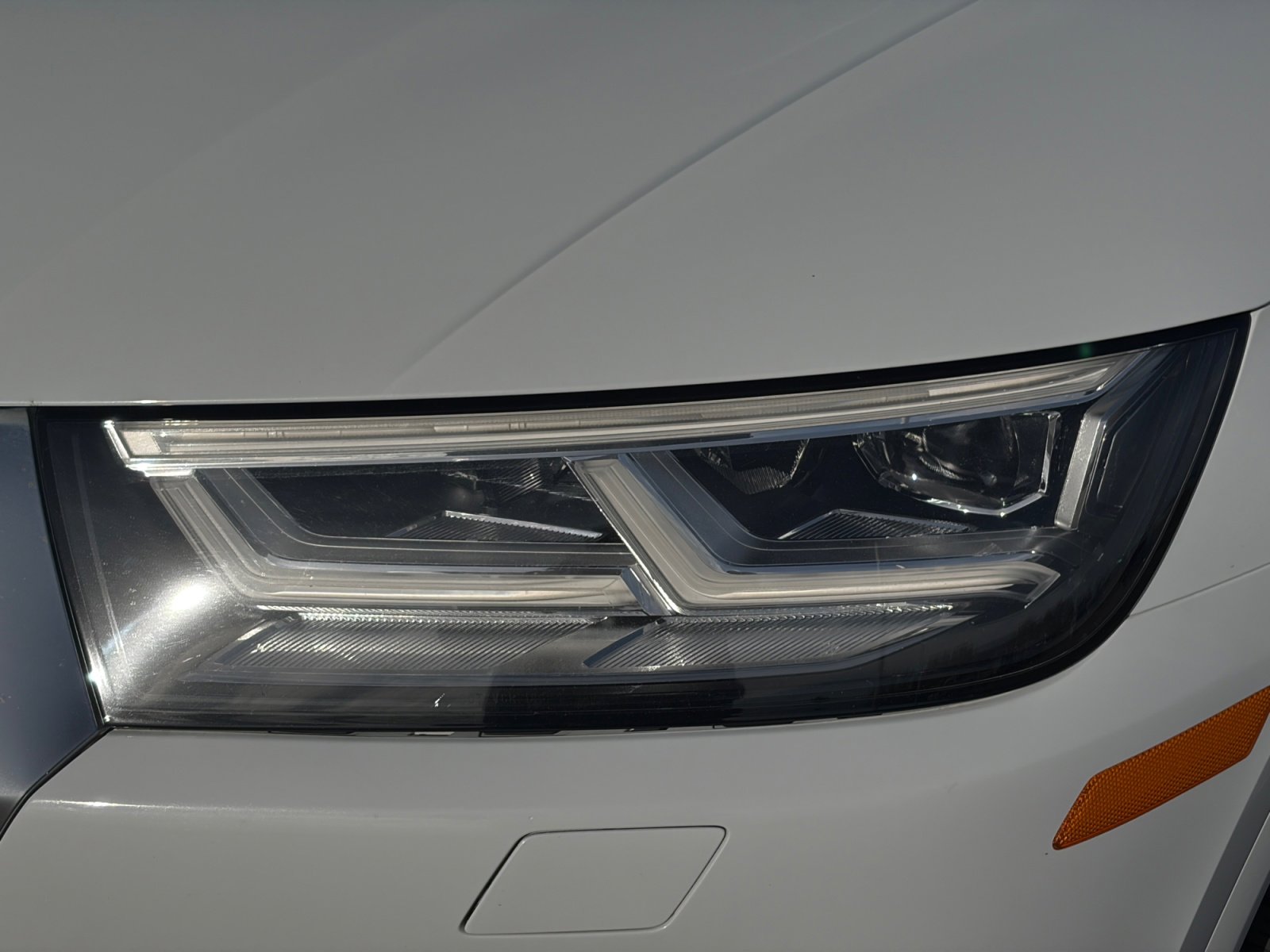 Used 2020 Audi SQ5 Premium Plus w/ Premium Plus Package image 12