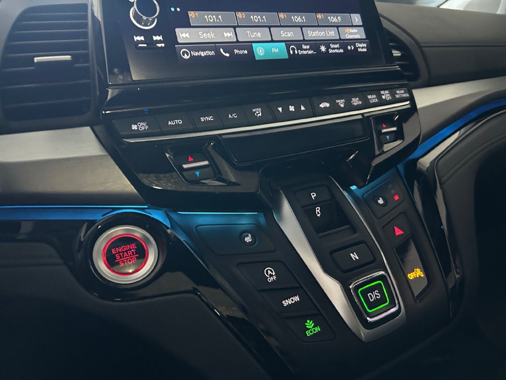 Certified 2025 Honda Odyssey Touring image 26