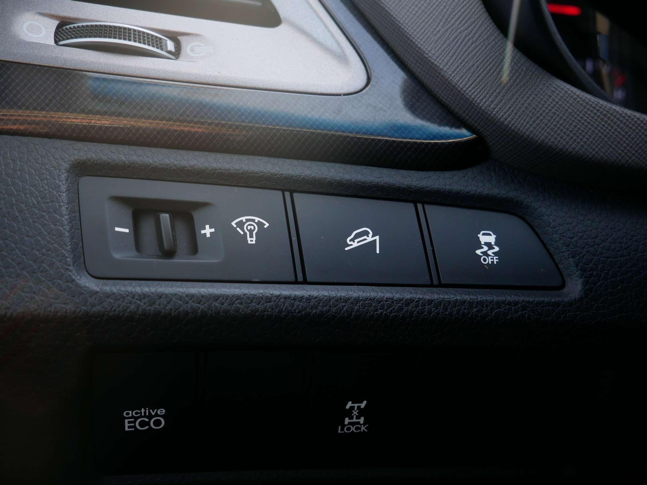 Used 2016 Hyundai Santa Fe SE image 25