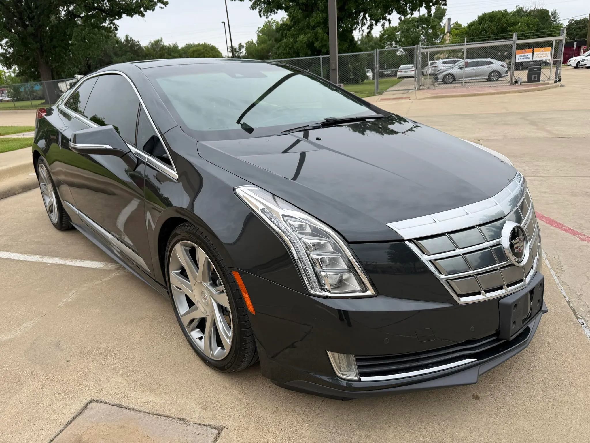 Used 2014 Cadillac ELR w/ Luxury Package FWD image 3