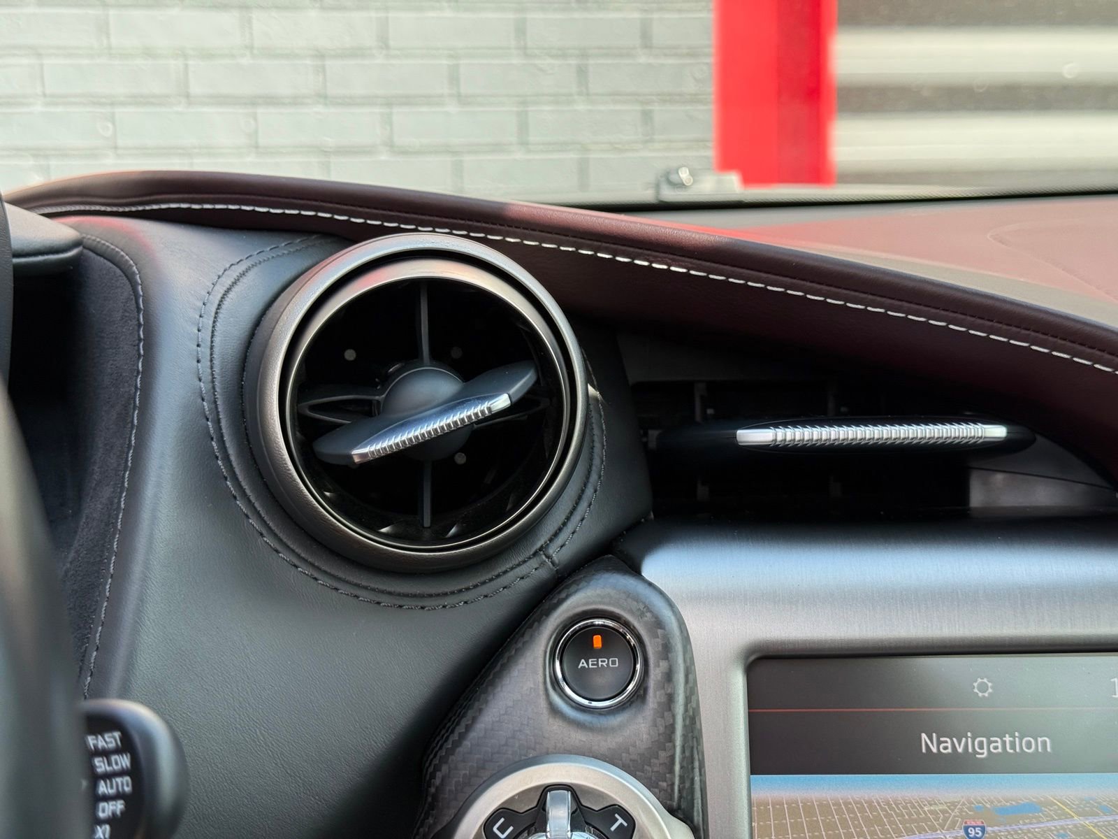 Used 2018 McLaren 720S image 35