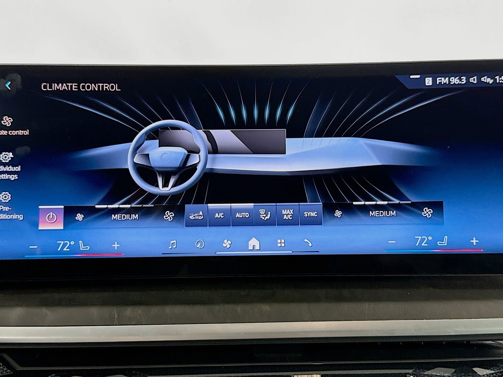 Used 2026 BMW X5 xDrive40i w/ Premium Package image 16