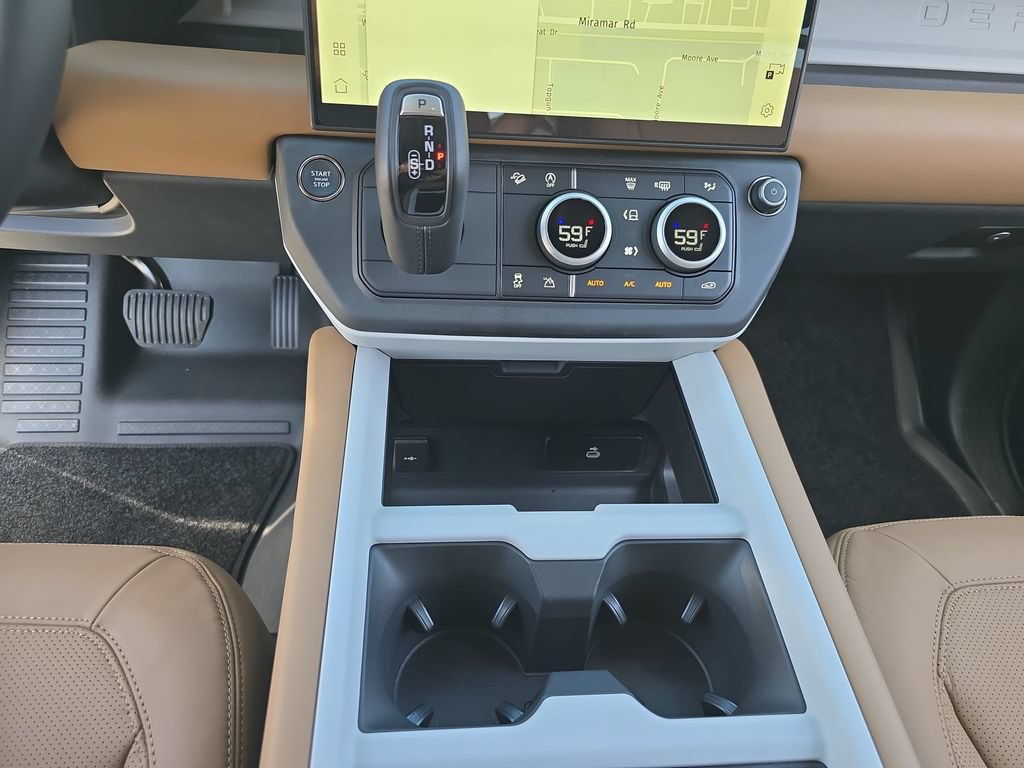 New 2026 Land Rover Defender 110 X-Dynamic SE AWD/4WD image 26