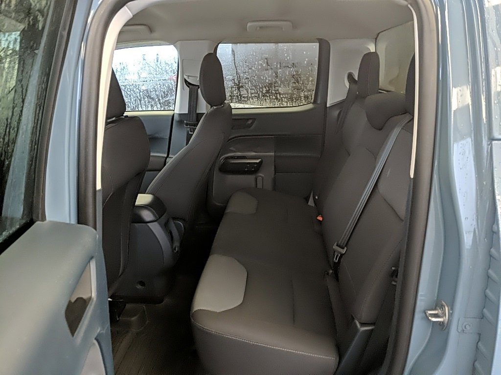 Certified 2022 Ford Maverick XL image 11