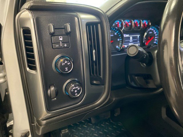Used 2015 Chevrolet Silverado 2500 LTZ w/ Z71 Package, Off-Road AWD/4WD image 17