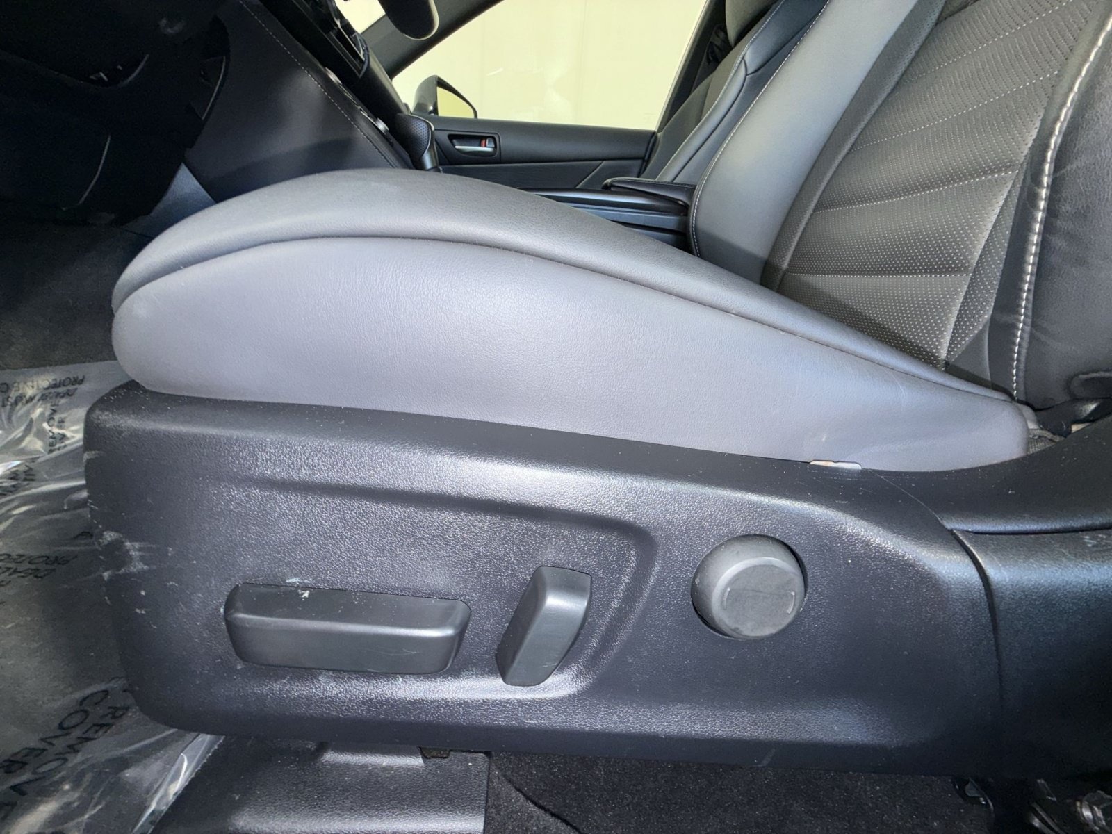 Used 2023 Lexus IS 350 F Sport AWD/4WD image 14