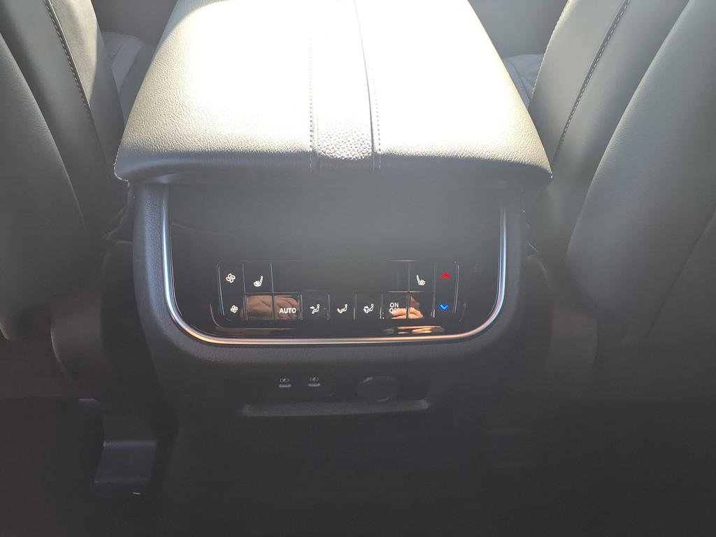 New 2026 Nissan Armada Platinum Reserve image 14