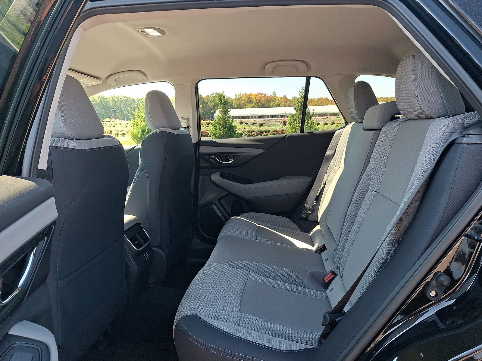 Certified 2025 Subaru Outback Premium AWD/4WD image 11