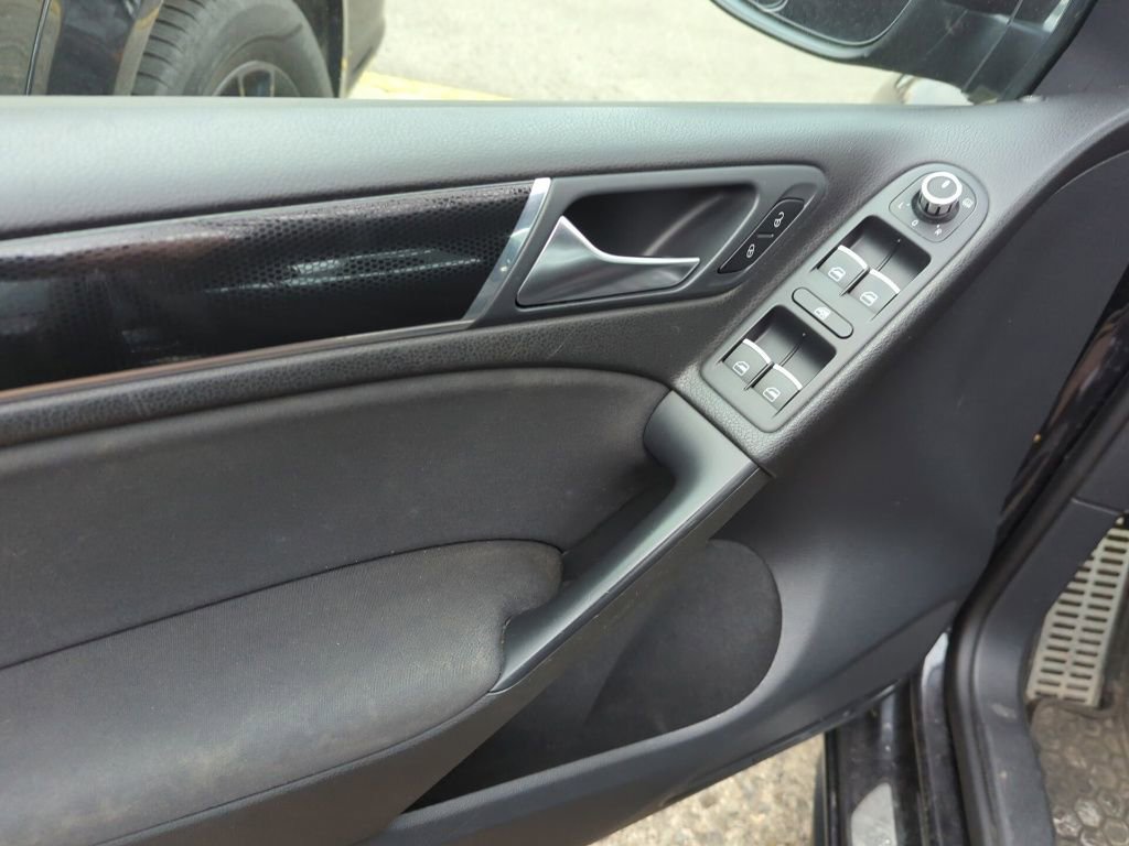 Used 2013 Volkswagen GTI Wolfsburg Edition image 8