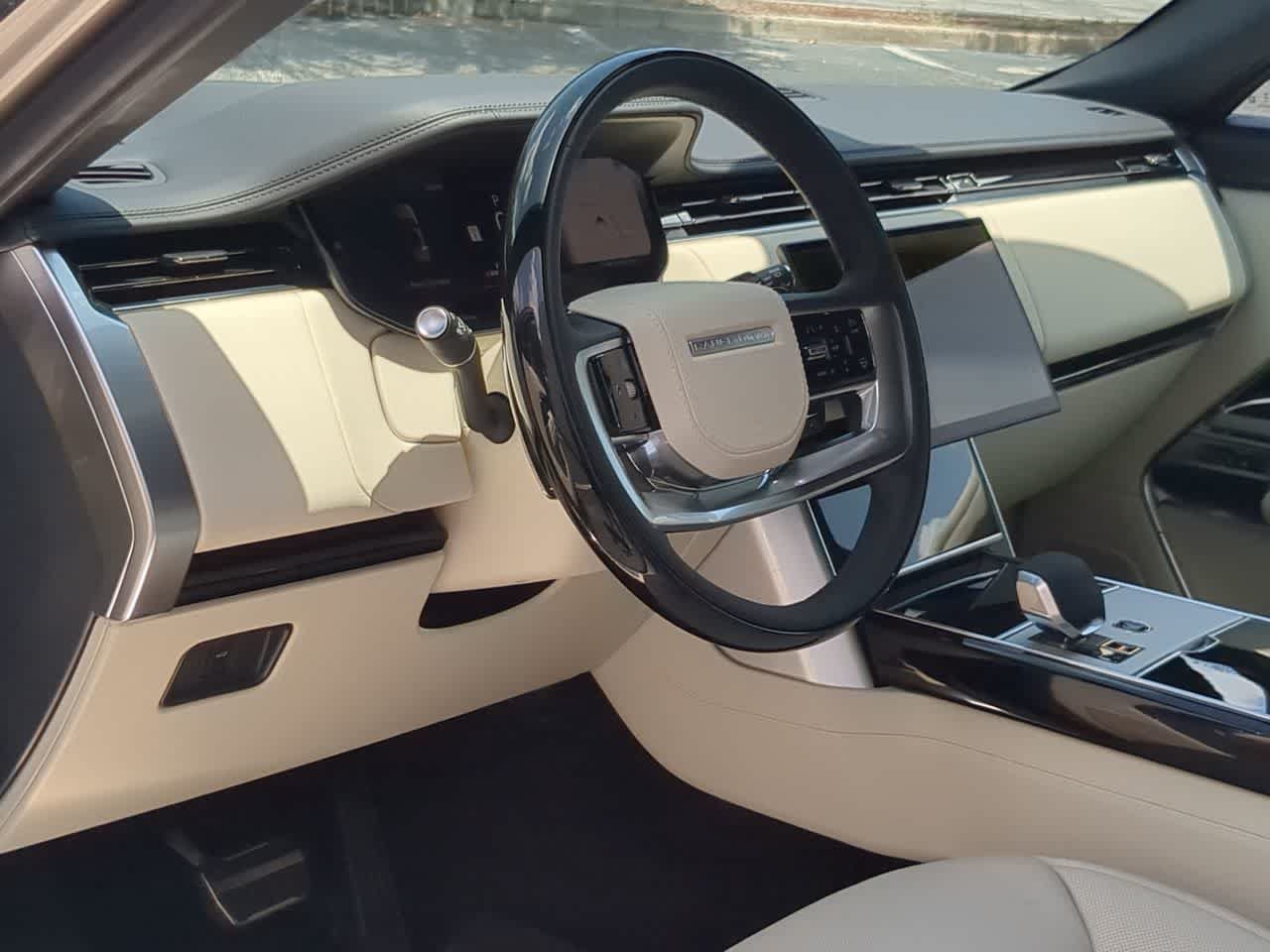 New 2026 Land Rover Range Rover SE AWD/4WD image 10