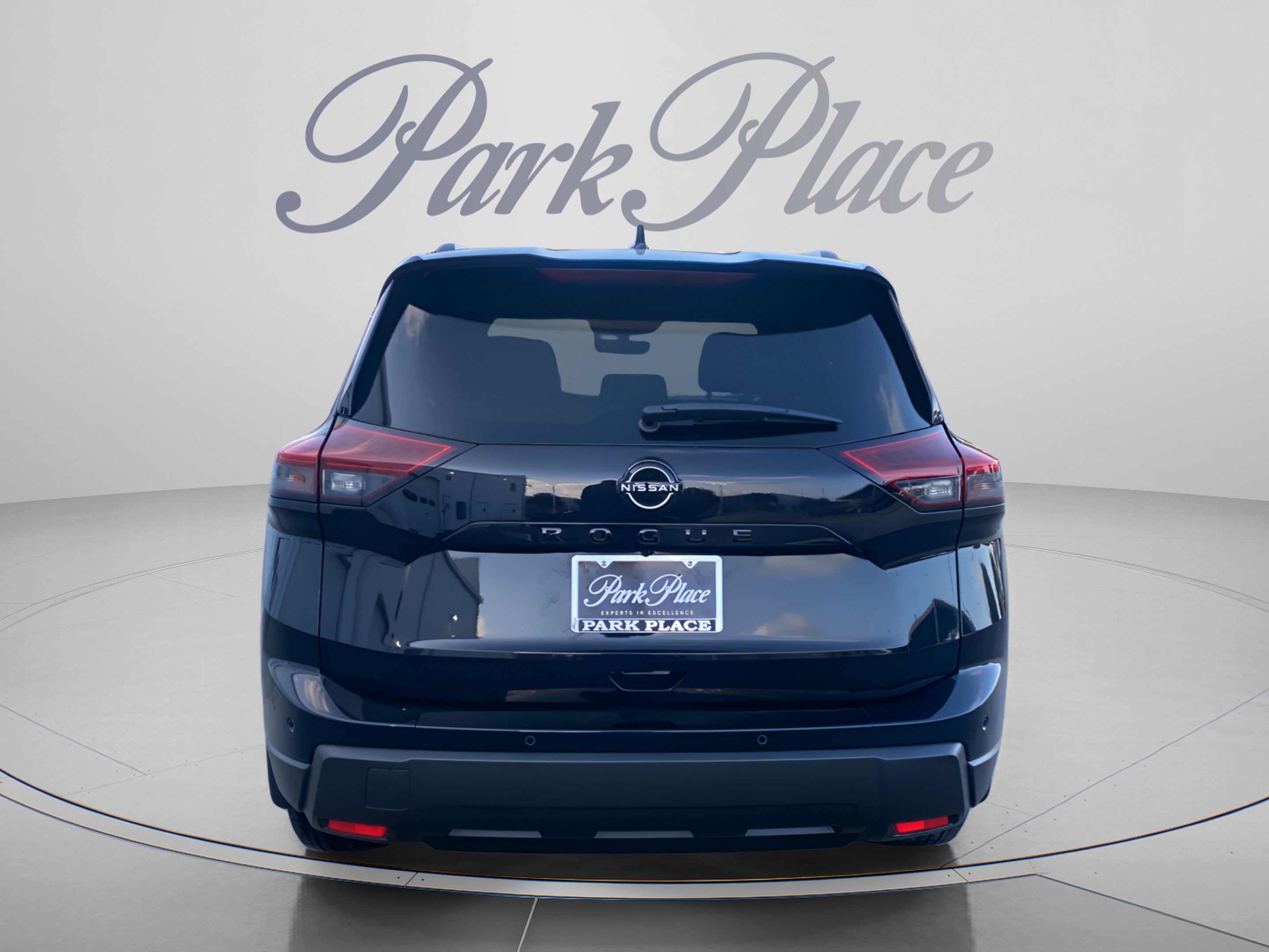 Used 2026 Nissan Rogue Dark Armor FWD image 4
