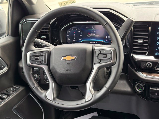 Used 2025 Chevrolet Silverado 1500 LT AWD/4WD image 24