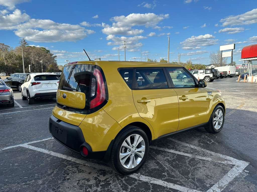 Used 2015 Kia Soul + image 7