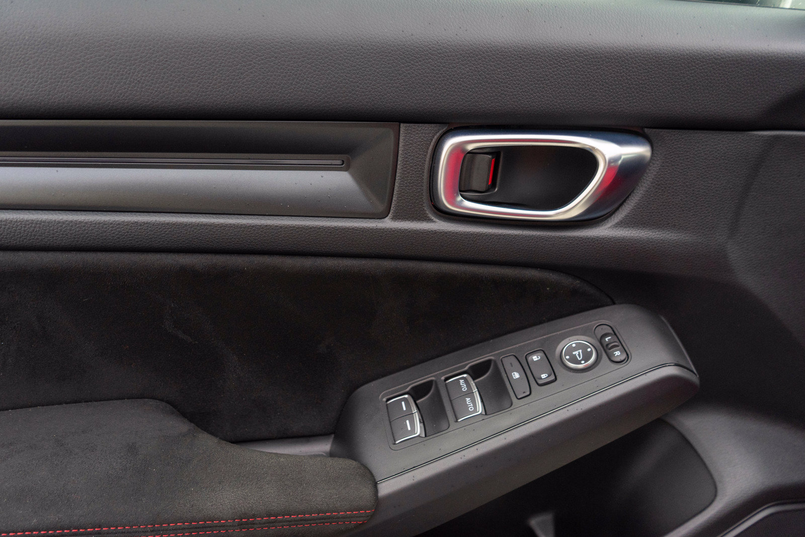 Used 2025 Honda Civic Type R image 14
