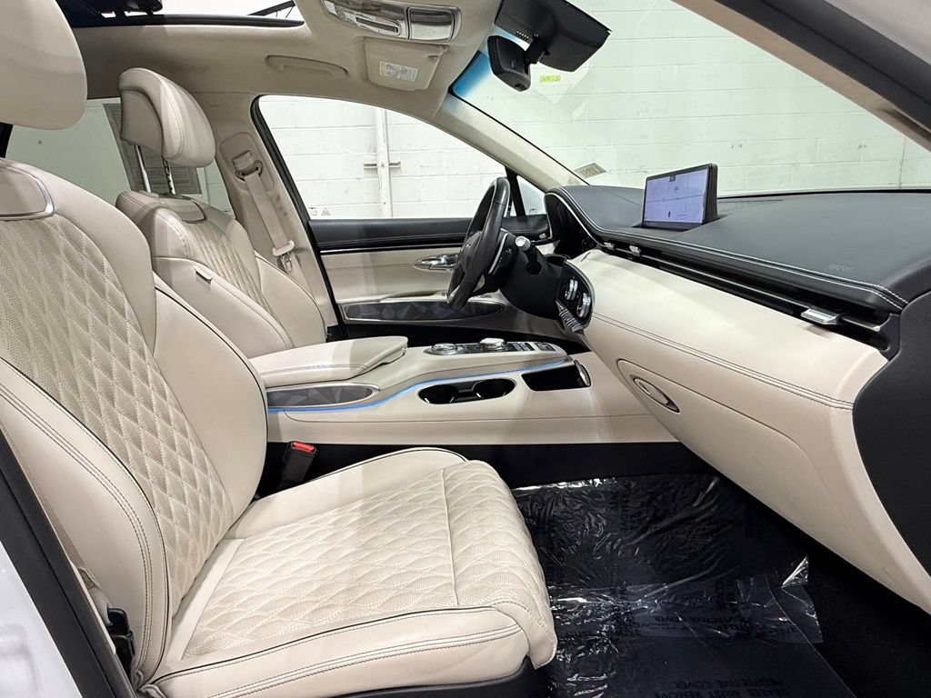 Used 2023 Genesis GV70 3.5T Sport w/ Sport Advanced Package AWD/4WD image 52