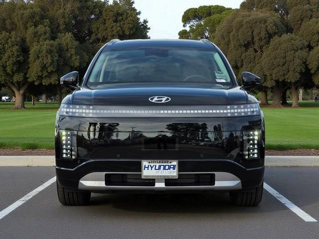 New 2026 Hyundai Ioniq 9 SEL image 3