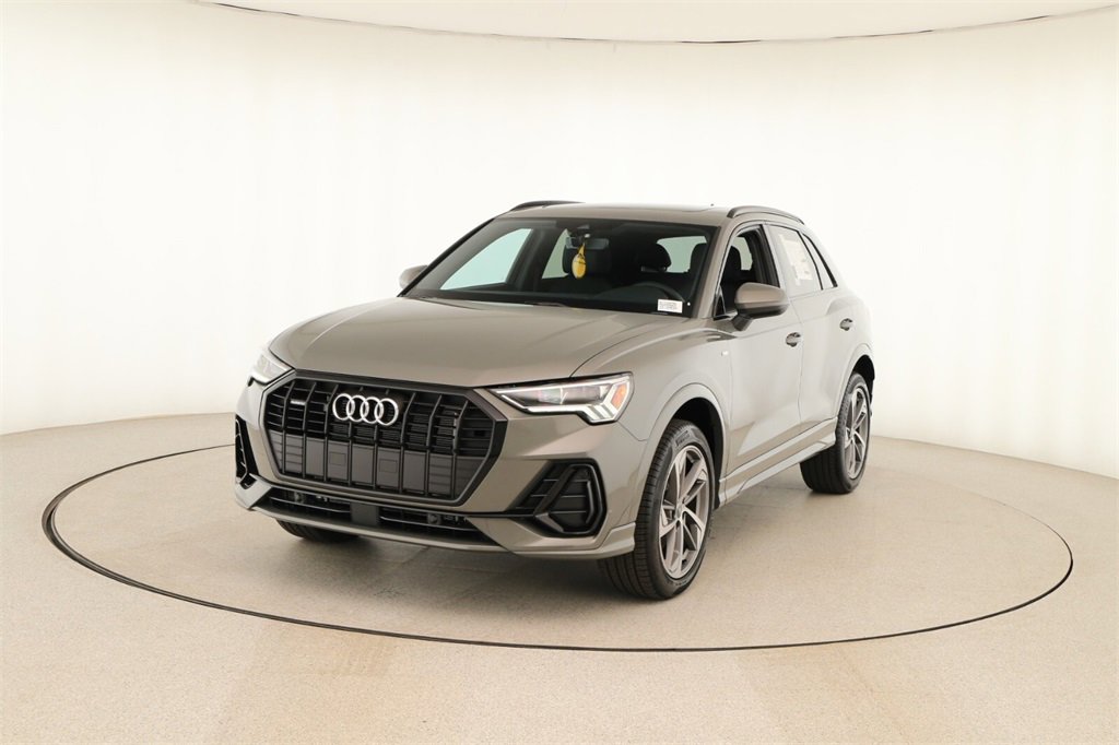 New 2025 Audi Q3 2.0T Premium image 12